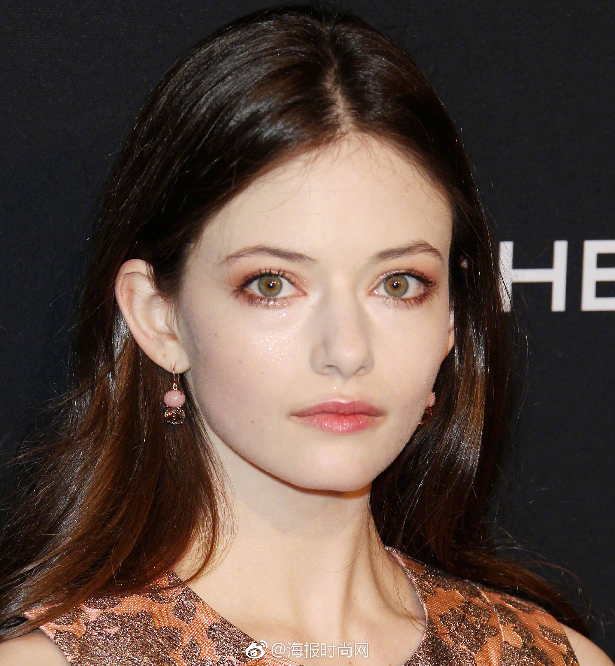 Mackenzie Foy出席《胡桃夹子与四个王国》宣传活动的三套Look