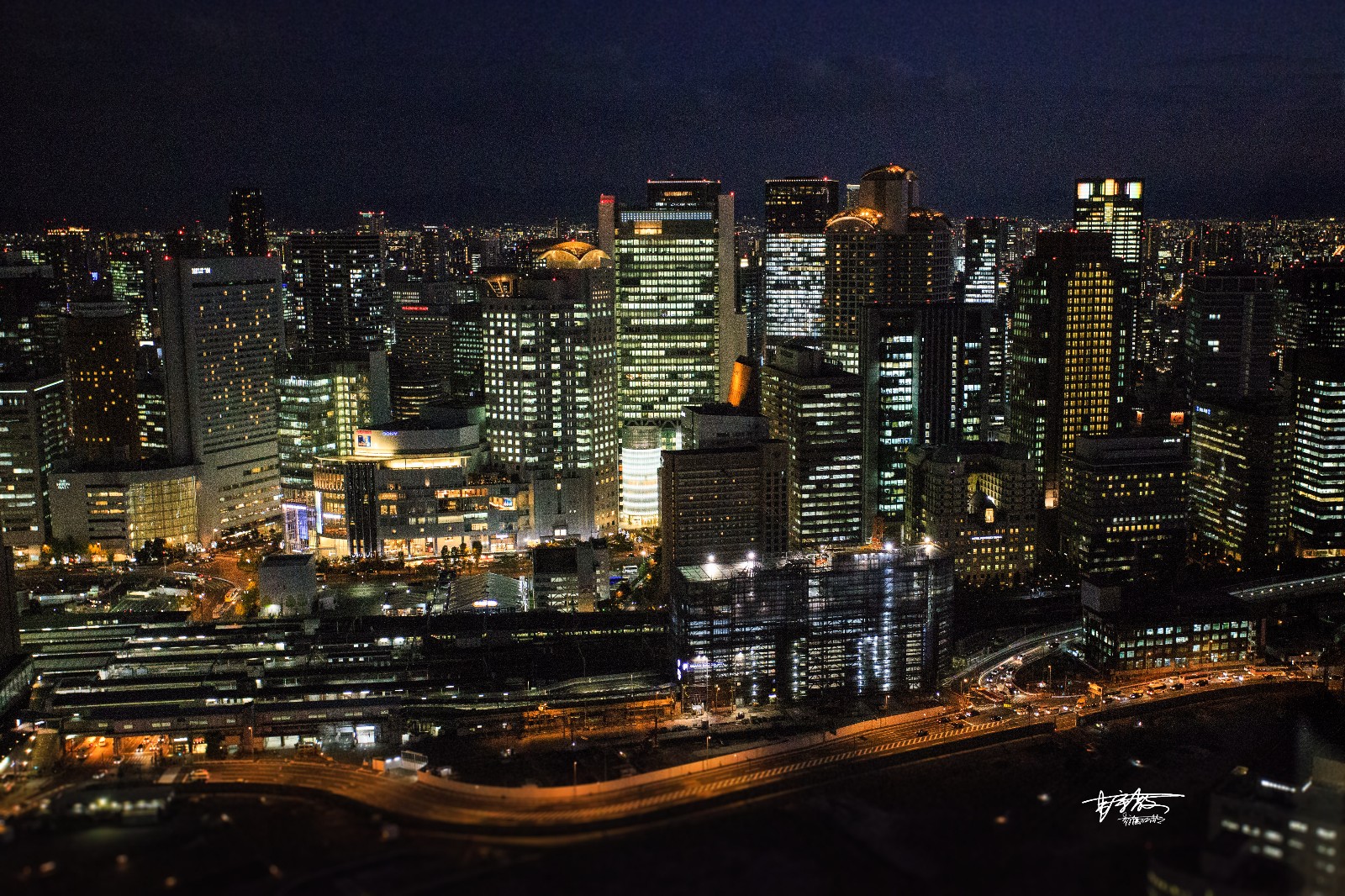 夜游大阪必去三个地方,感受霓虹都市的异域风