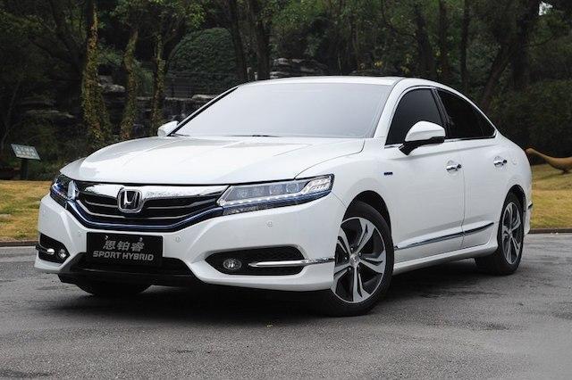 本田这款车比迈腾，帕萨特有远见，只卖14万多，却没人要！