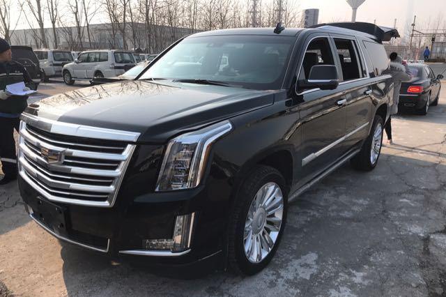 18款凯德拉克凯雷德铂金版全尺寸车身