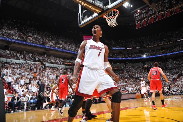 经典:2011年热火VS公牛G3 詹姆斯韦德大战罗