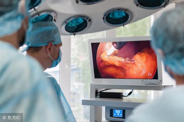 做胃镜时是选择无痛胃镜还是普通胃镜,听听消