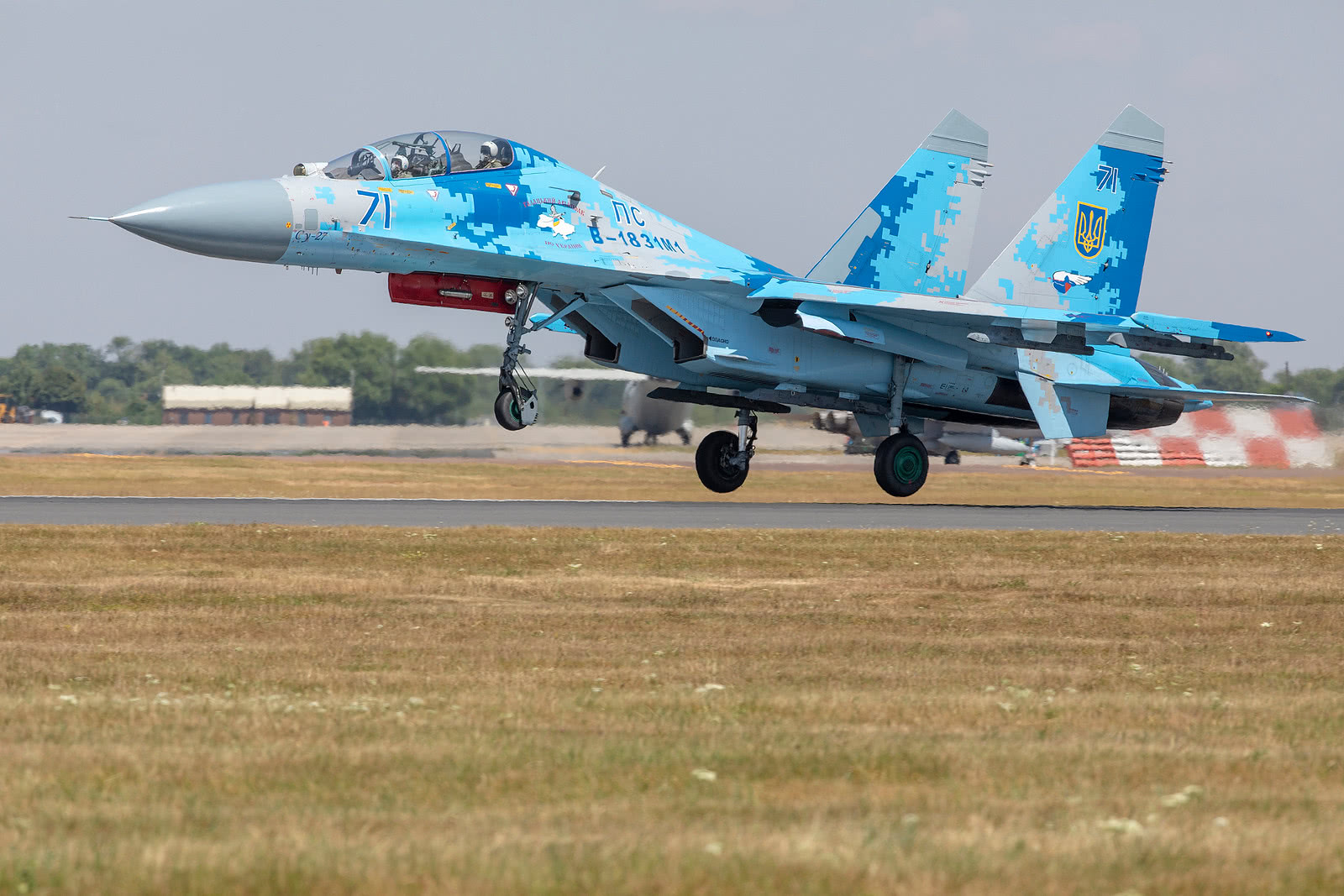 乌克兰飞机参加航空纹身会,仍要靠苏制战机撑门面|战斗机|空军|乌克兰