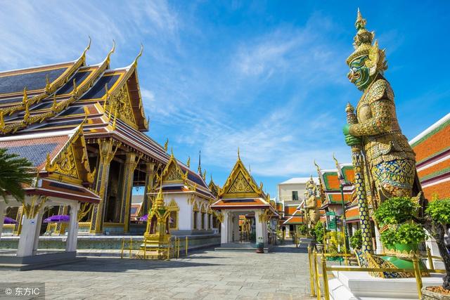 一个人去泰国旅游,现在要求入境带多少现金合