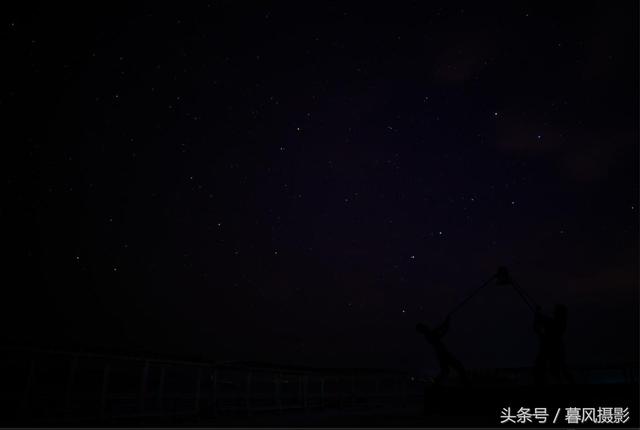 其中一张如下,可以清楚的看到北斗星的勺子,是吧