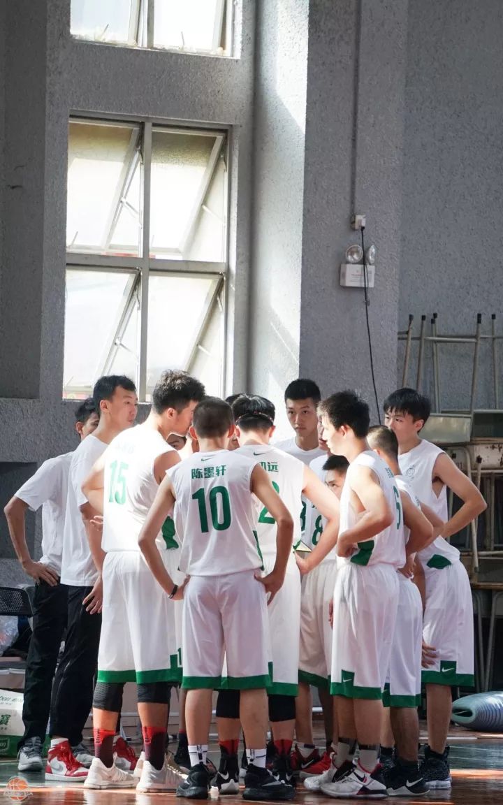 这支学霸篮球队有人能考北大最差也是中大!简