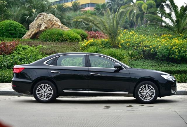 买朗逸不如买它！长5米，独立悬挂，国产版奥迪A6L，卖13万