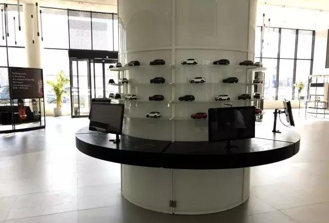 我们给领克01相当高的评价，只因它兑现了自主品牌的品质感