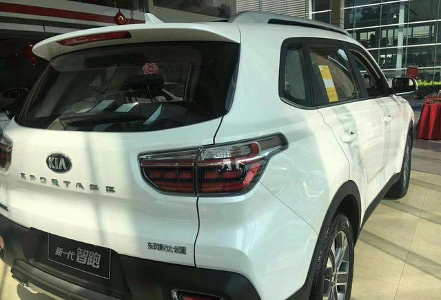 比现代ix35更好看 起亚新智跑实车到店