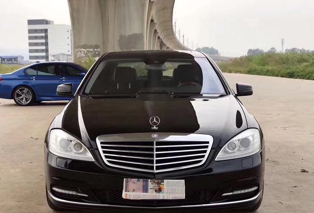 奔驰S400落地价178万 如今仅售24万: 车主: 油电混合版非常省油