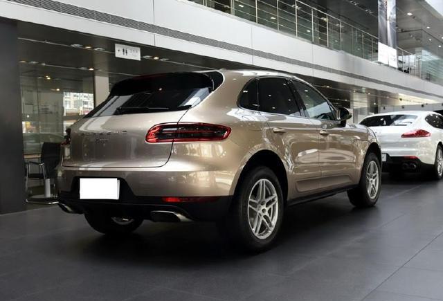 还在纠结买宝马还是奔驰?保时捷首款亲民级S