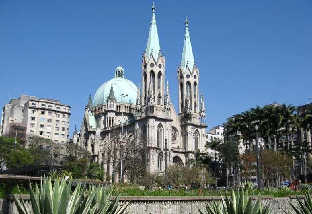 全球城市人口排行榜的前五名,印度2个,中国仅