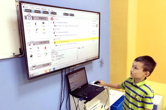 阿童木创想家:成立少儿编程品牌,完善STEM教