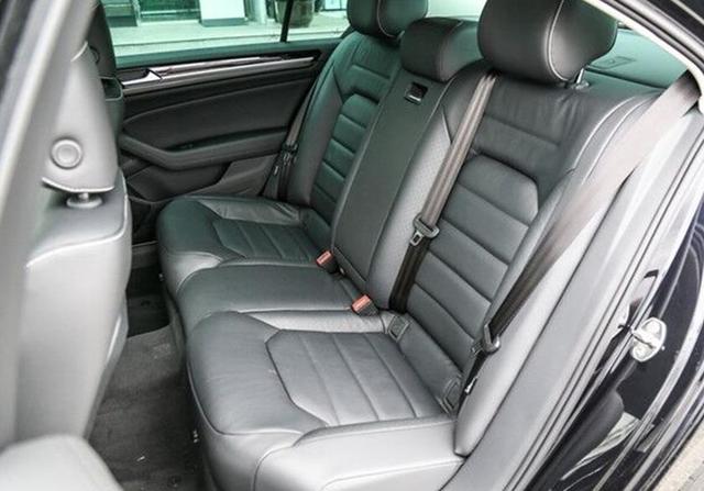 奥迪A6L同平台,气场不输宝马5系,跌至27万起