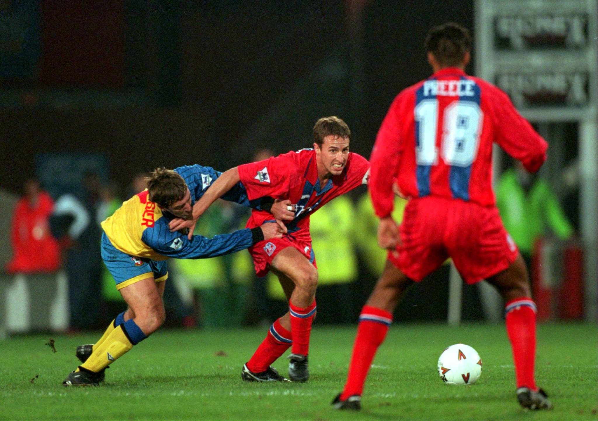 426次英超出场136次零封对手17粒进球祝@英