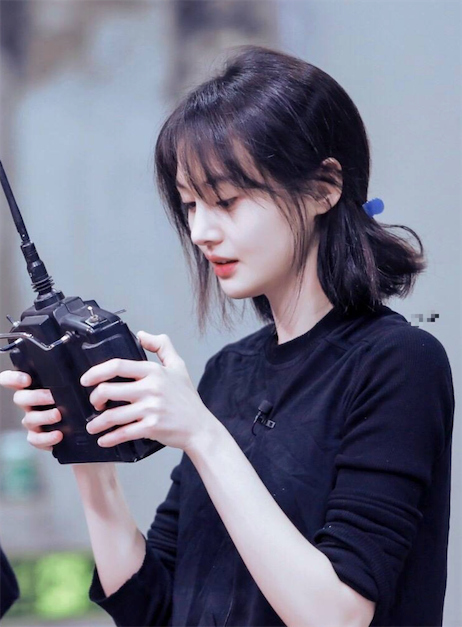 这就是铁甲郑爽获团队力挺,全员在自己铁甲写