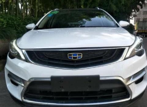 当年花8万买辆帝豪汽车，如今4万卖给朋友，媳妇说我亏大了