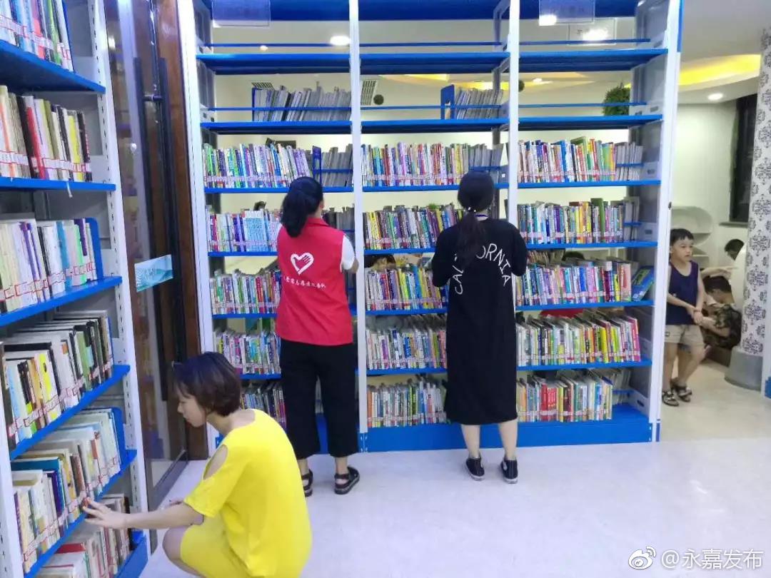 打造和谐书香世界 城市书房来了这样一群暑期