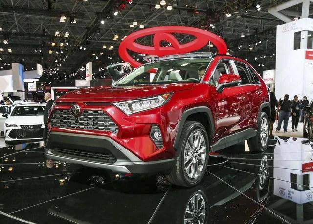 想不火都难！全新RAV4比途观硬气，配2.5+8AT仅17万谁还买CR-V