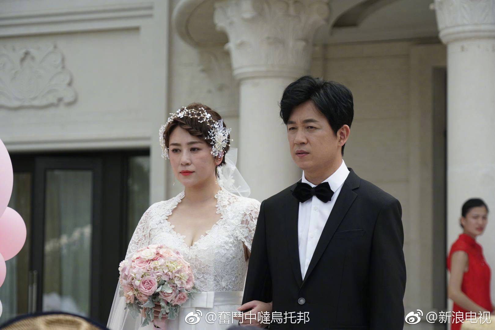 小浪赴无锡探班电视剧《逆流而上的你》