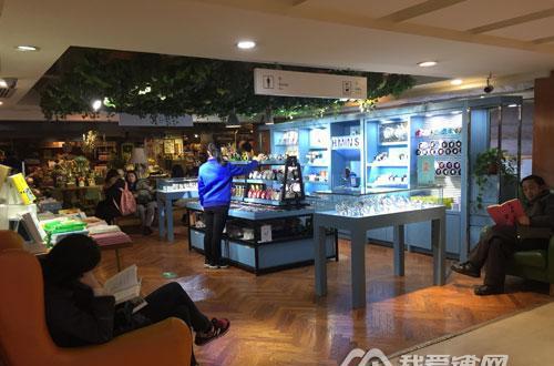 实探合肥新华书店三孝口店 揭秘实体书店成功