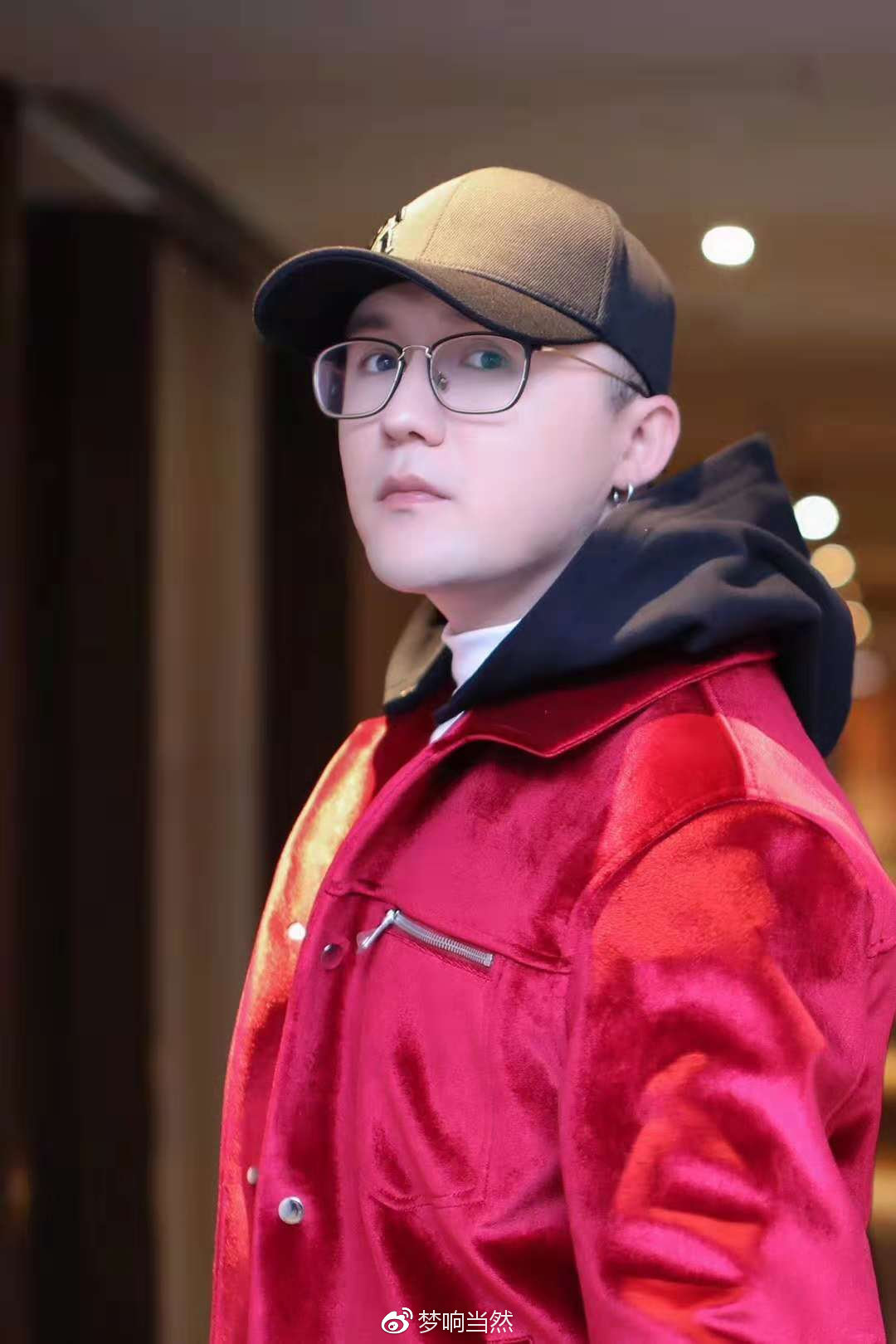 那吾克热受邀第二十七届中国金鸡百花电影节 献唱写给优秀故事片《建