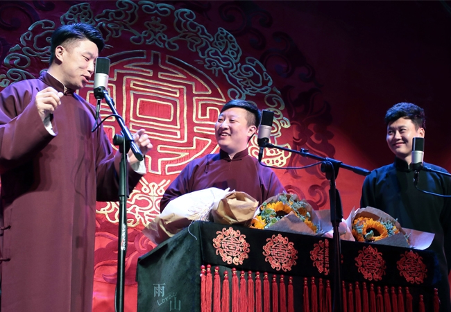 小岳岳再现教科书式致歉,主动退票,网友:我们支