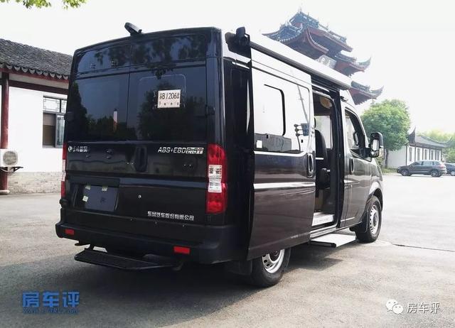 不到三十万的自动挡B型房车,除了大通底盘还有这一款!