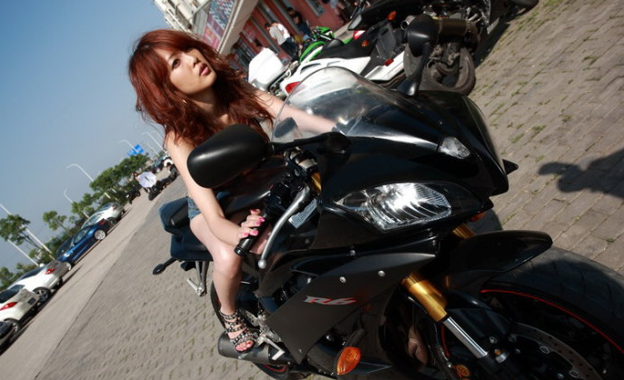 中国有许多城市主城区都限摩,而昆明的实际情