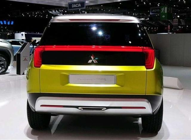 三菱被逼急了眼!新车比奥迪还漂亮,配四驱不足8万