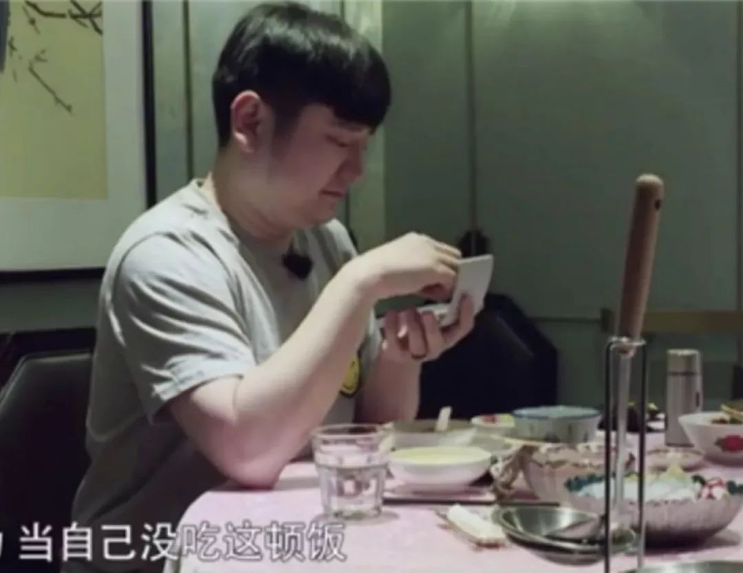 又出现一堆假吃明星！是时候盘点娱乐圈的下饭达人了