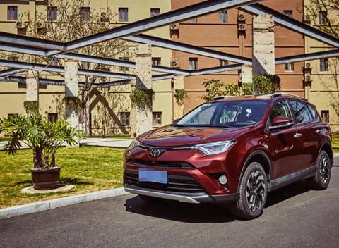 在守卫安全这件事上，荣放做到了