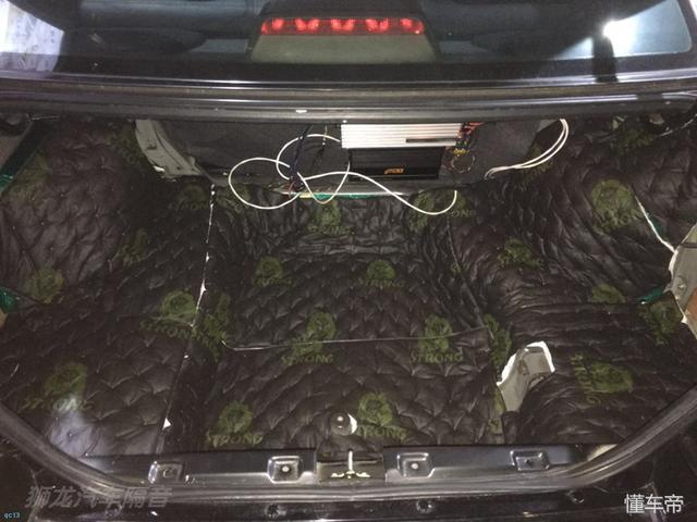 这样嘈杂的环境你真的能忍?狮龙汽车隔音给菱悦V3应对之策!