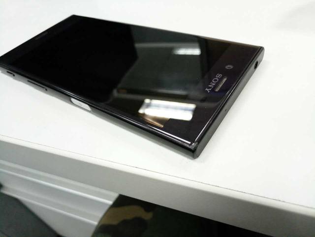 魅族X对比索尼XZ,论设计,魅族和索尼有啥差距