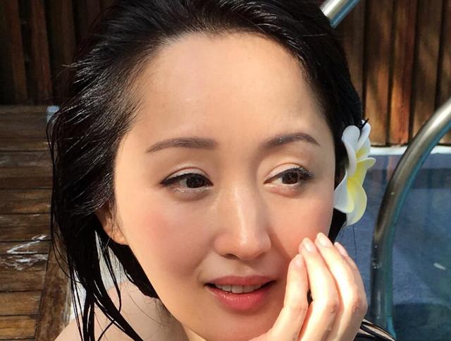 杨钰莹豪宅曝光，室内装修的华丽奢侈，室内的绿植都价?.