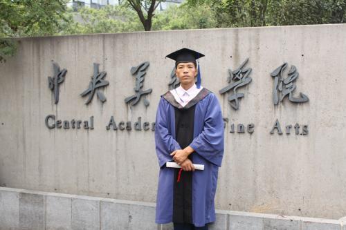 在上海漂的人,35岁多少年薪算混得好?家乡小伙