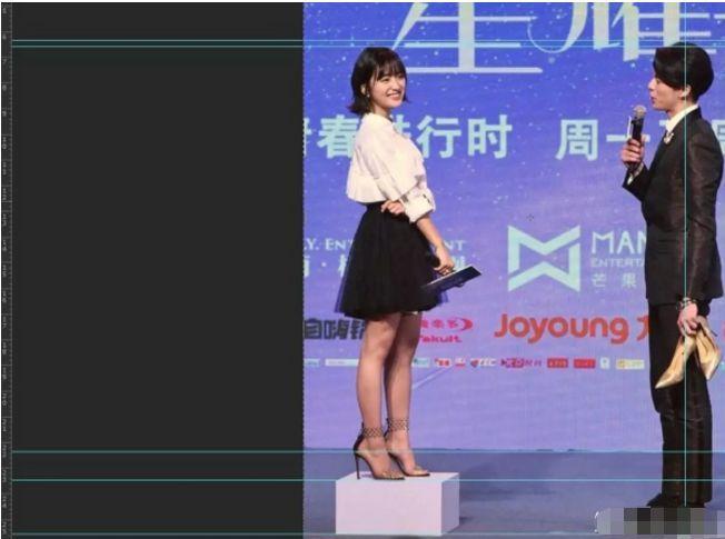 150和160的身高对比照,180和160的身高对比照 沈月和他们一对比,相差不小,而沈月也是晒出了自己的身高的照片,照片