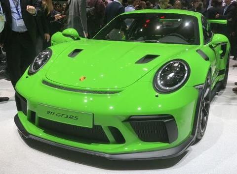 史上最强911亮相，原厂700匹秒天秒地！