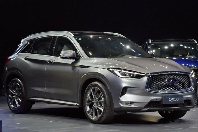 全新豪华SUV上市尴尬 被网友怒怼：不如买大众途昂