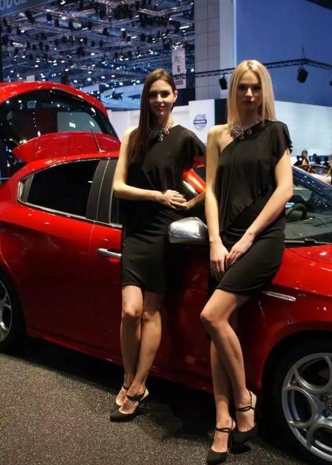 日内瓦车展的看点在哪里？是美女车模呢？还是美女车模呢？