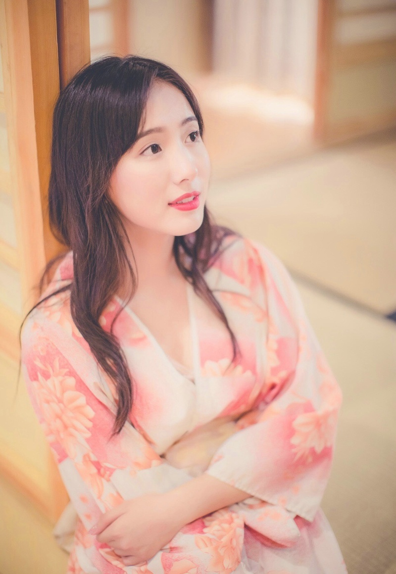 日系粉嫩美女娇美笑容吸睛靓丽写真集 @微相册 @微博摄影