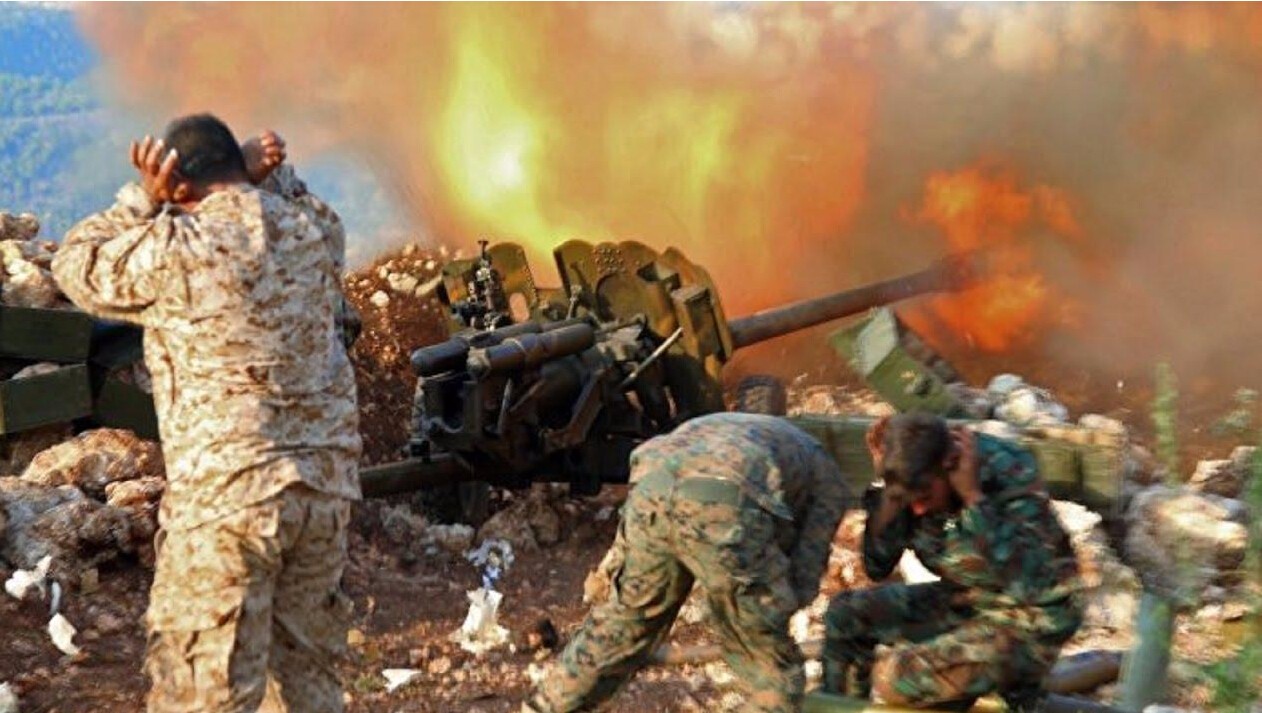 不再客气!俄战机投下白磷弹，效果仅次于毒气弹，叛军四散而逃