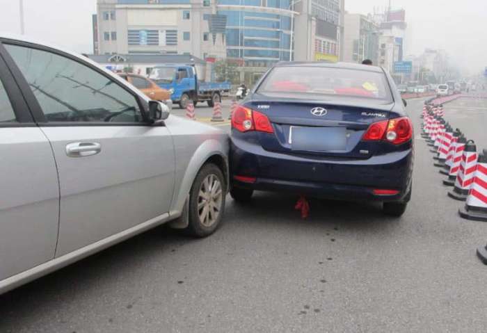 超车找车头,会车找车尾是什么意思?老司机:上