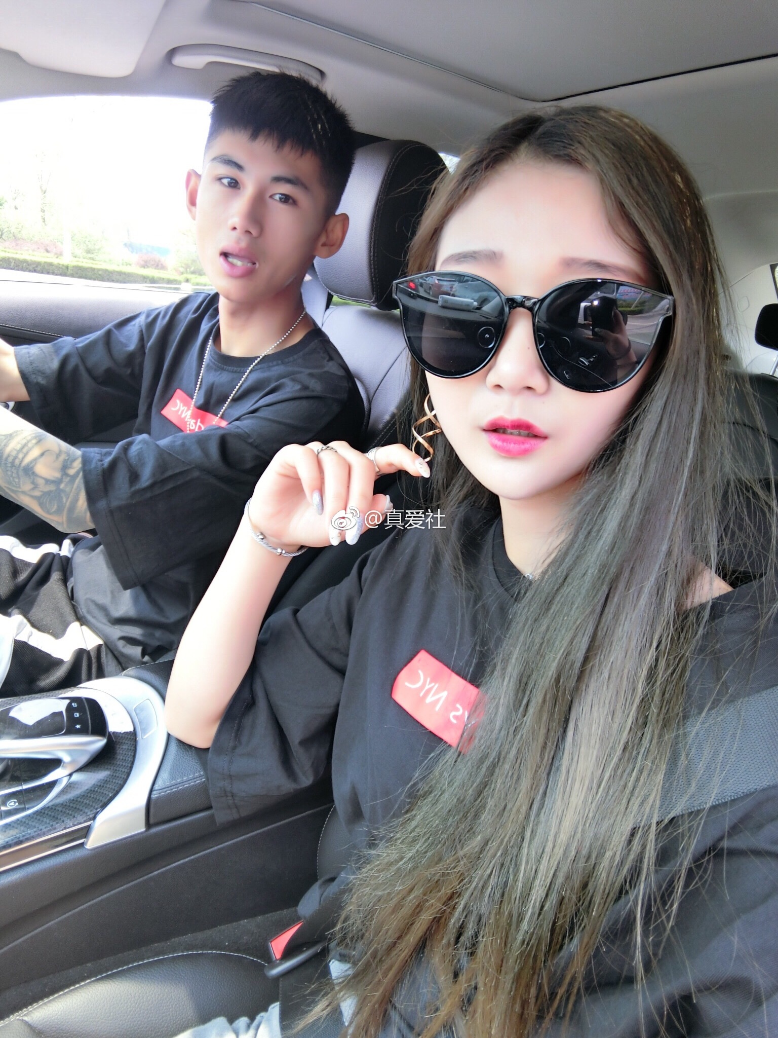 我爱你,胜于昨日,略匮明朝。