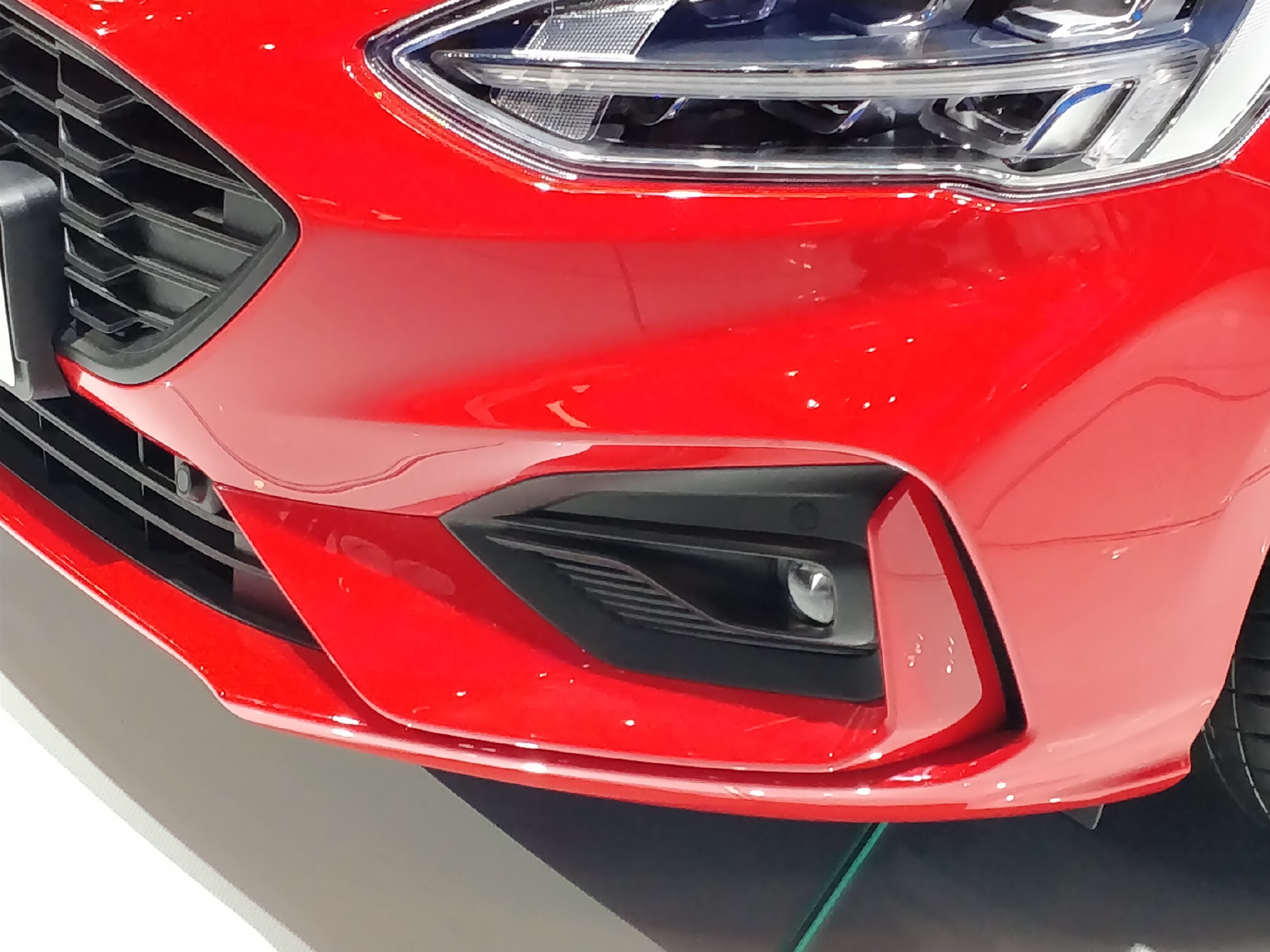 新福克斯 ST-line亮相