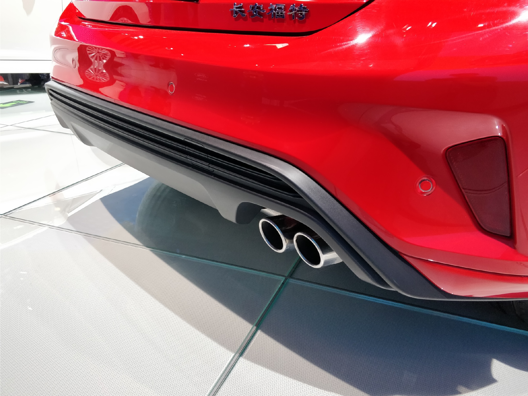 新福克斯 ST-line亮相