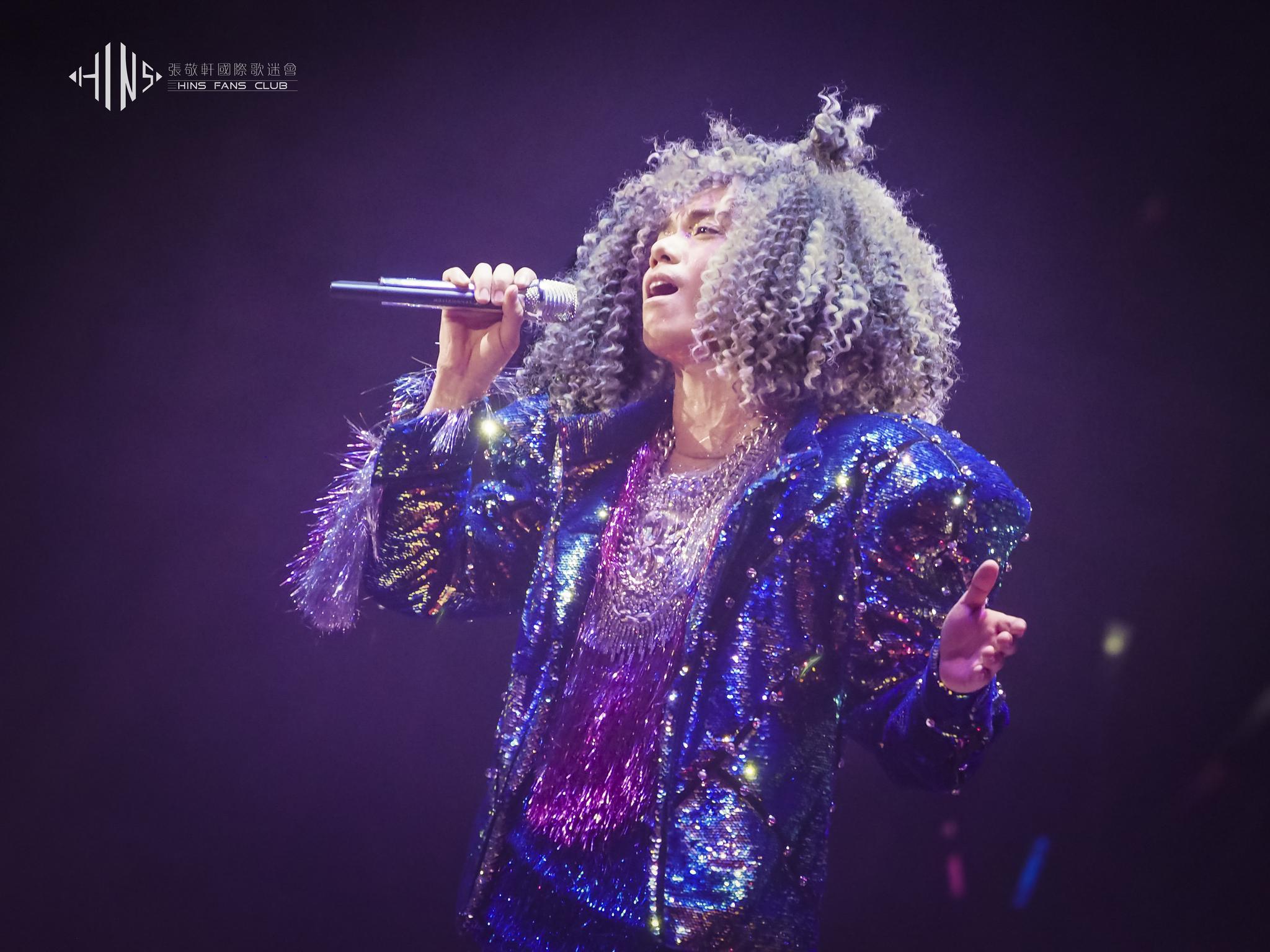 张敬轩演唱会比录音还好听，红馆六场全部爆满，还请了一堆大咖!