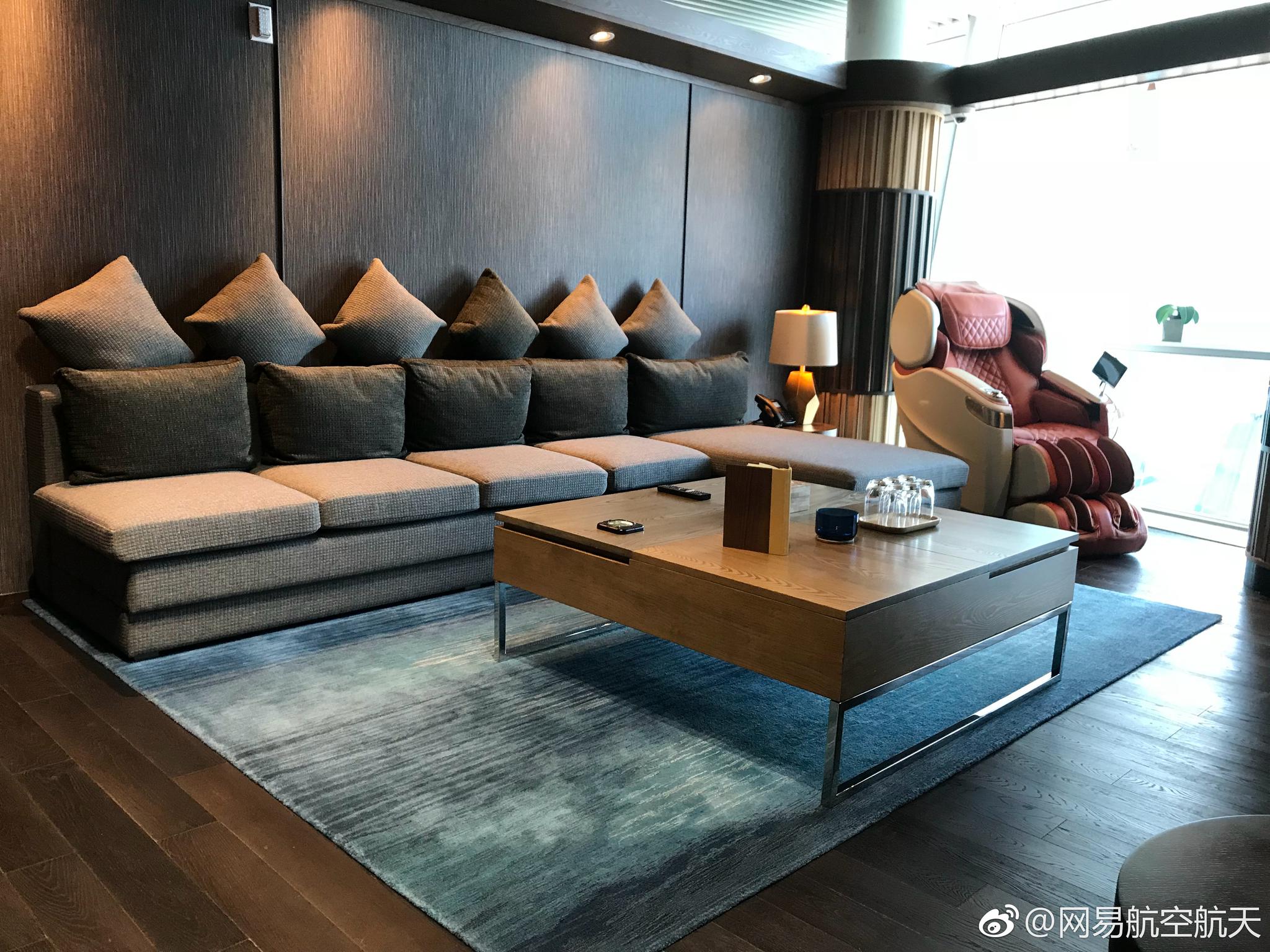 香港航空傲堂打卡!最适合拍照的贵宾休息室