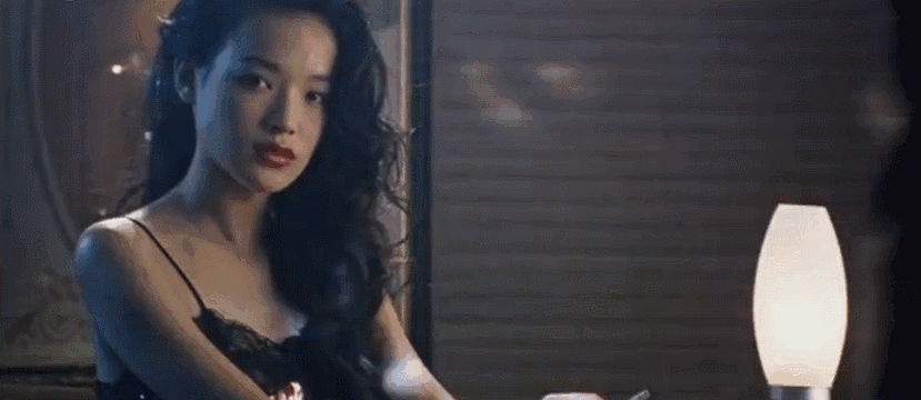 满屏大胸长腿 香艳肉体真是既羞涩又教人欲罢不能