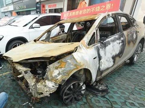 315揭秘车主维权难题！车辆自燃厂家与消防机构谁说了算？